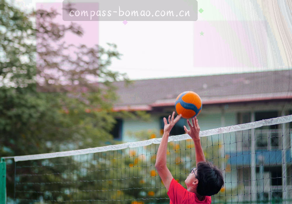 深色坐标网格上的一个光点，四周环绕同心圆刻度